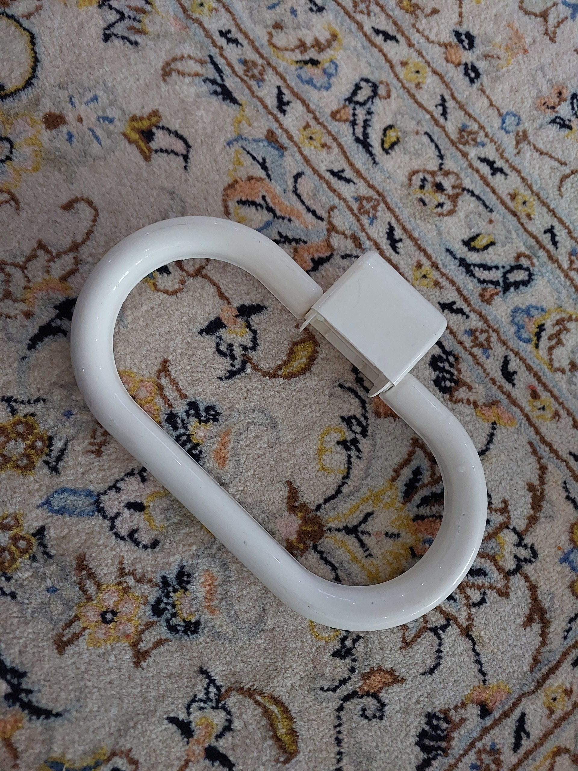 جا حوله ای دیواری