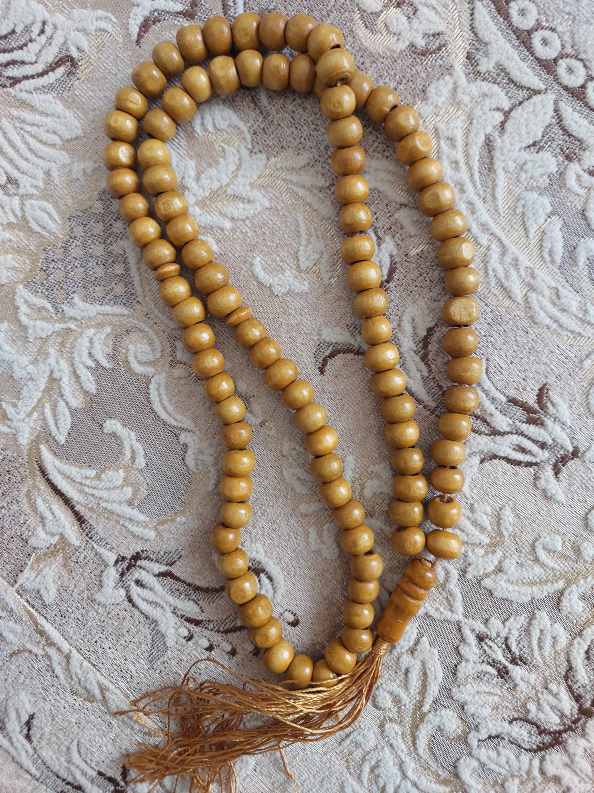 تسبیح چوبی زیبا