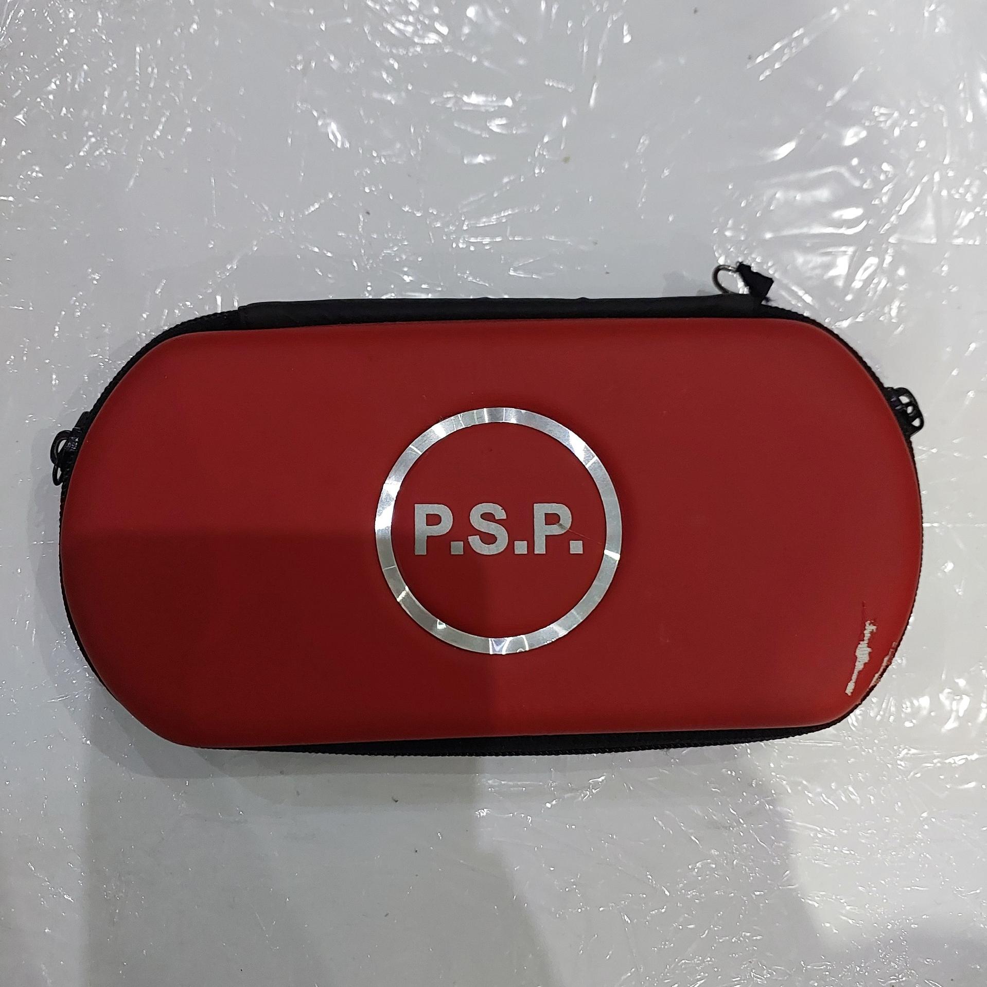 کیف PSP قرمز