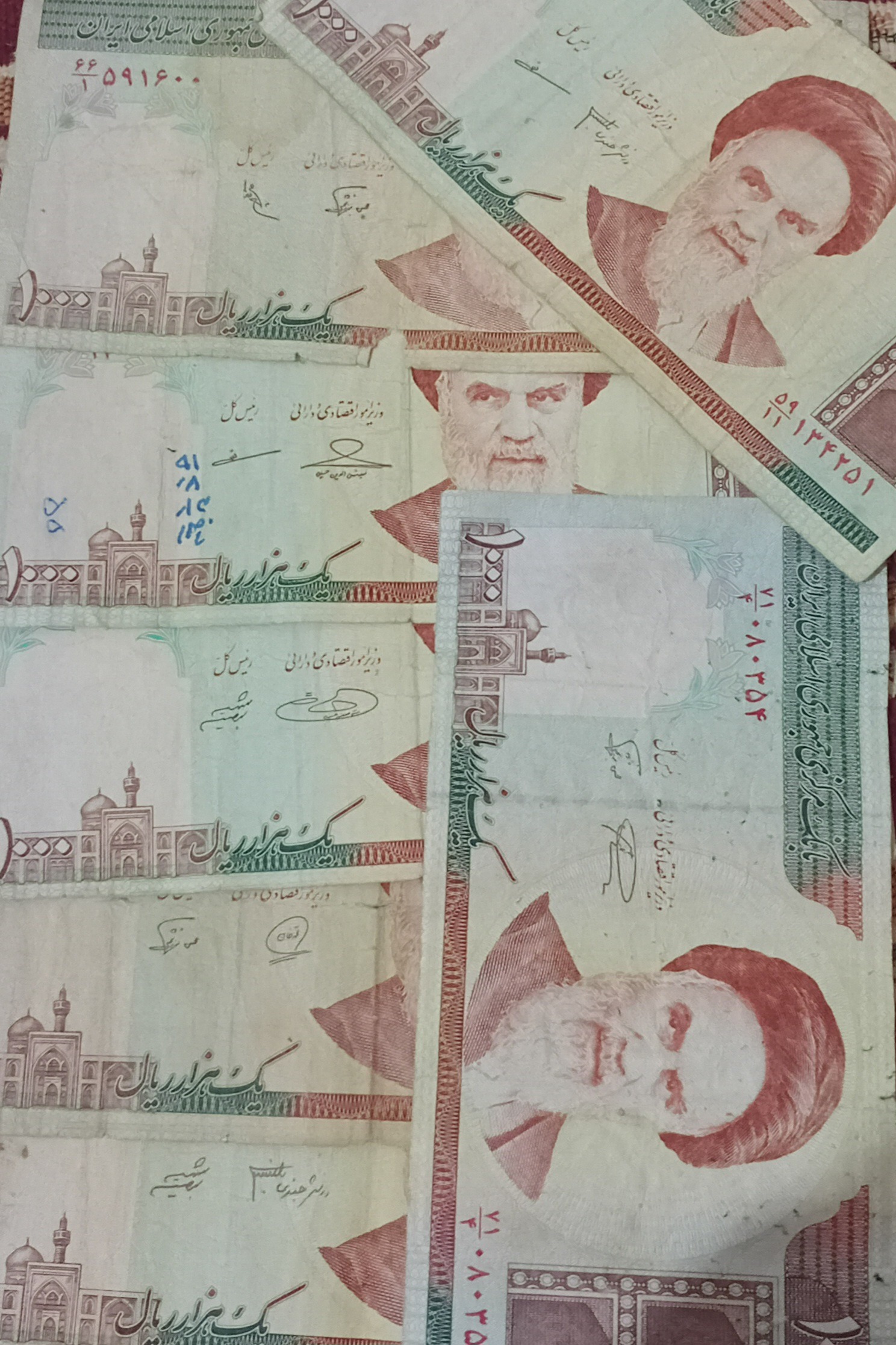 7اسکناس 100ت 7 امضا مختلف