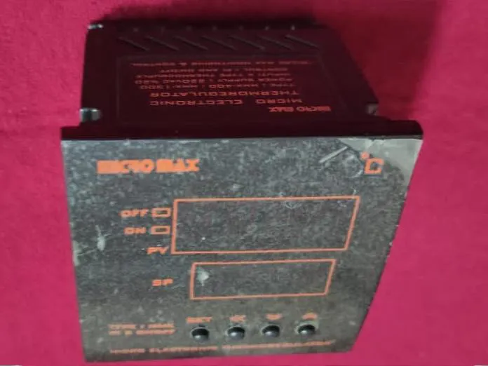 ولت متر دیجیتال میکرومکس بدون گیره