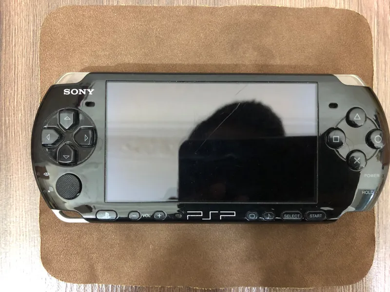 پی اس پی psp مدل 3000