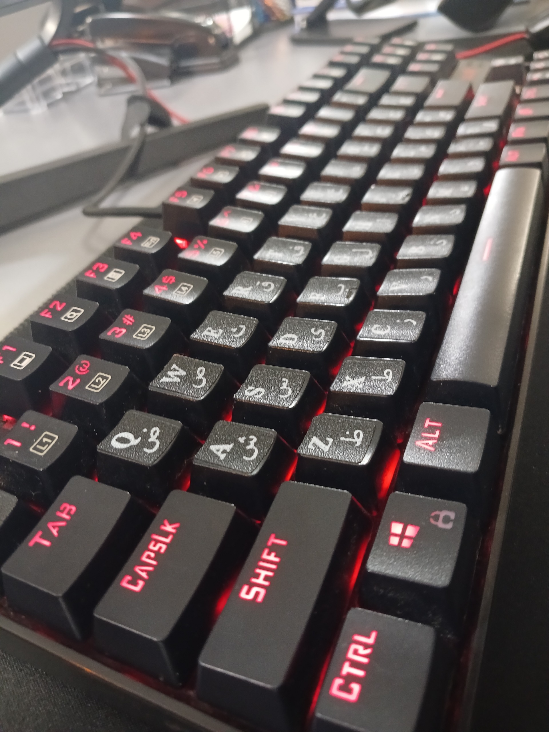 کیبورد سیمدار ردراگون مدل K552