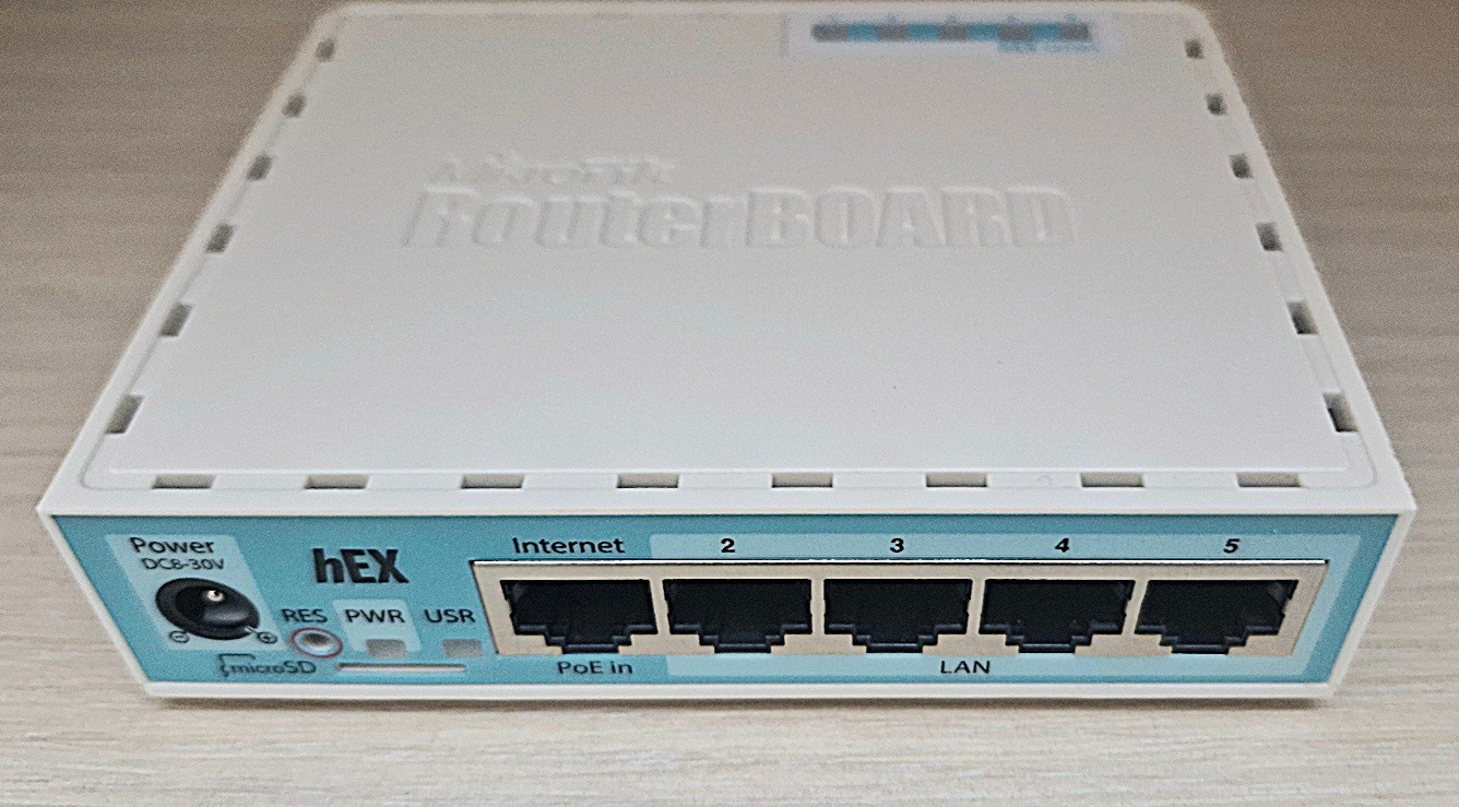 روتر میکروتیک مدل hEX RB750GR3