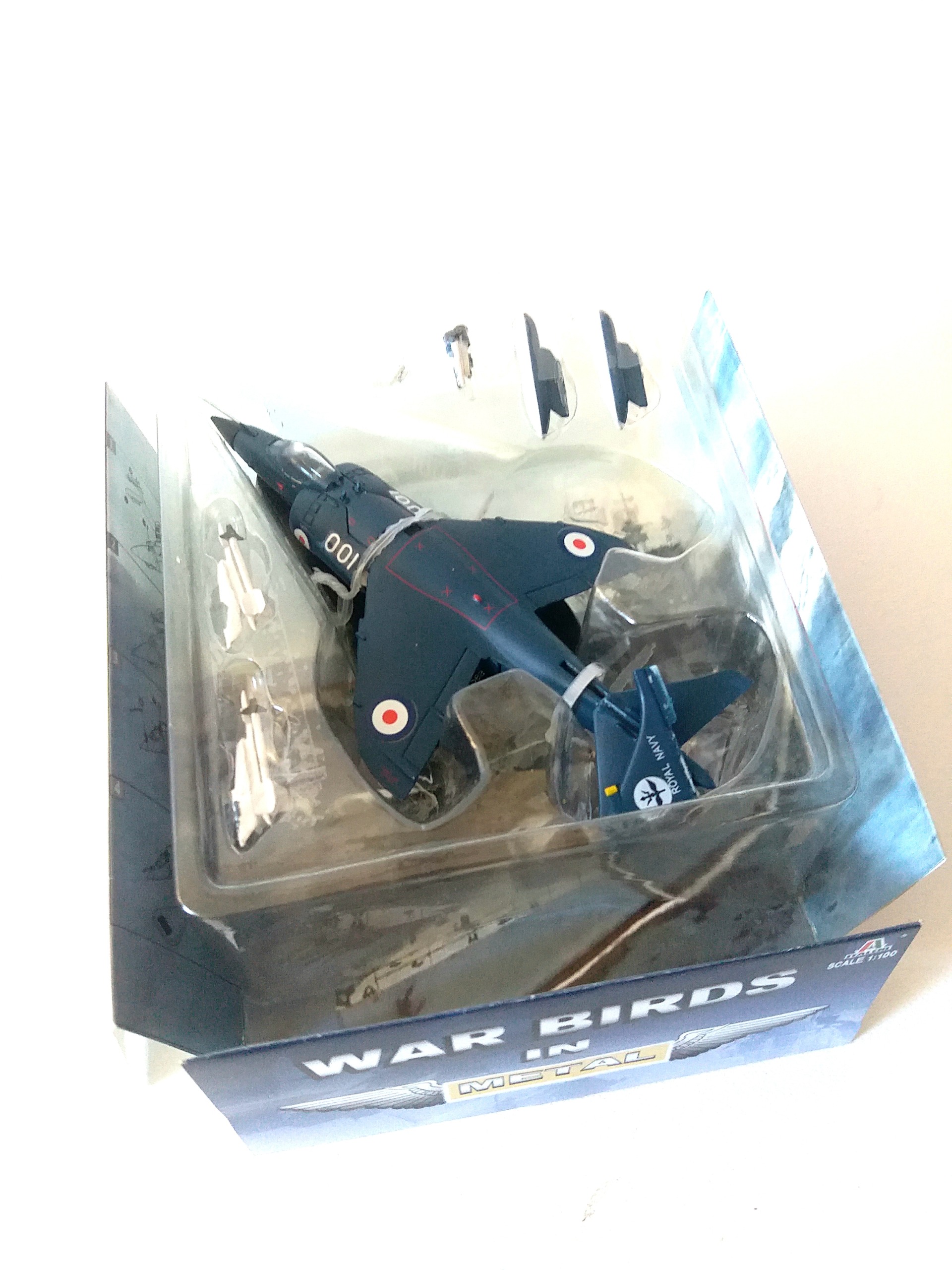 ماکت مونتاژی هریر Italeri Royal Navy Sea Harrier