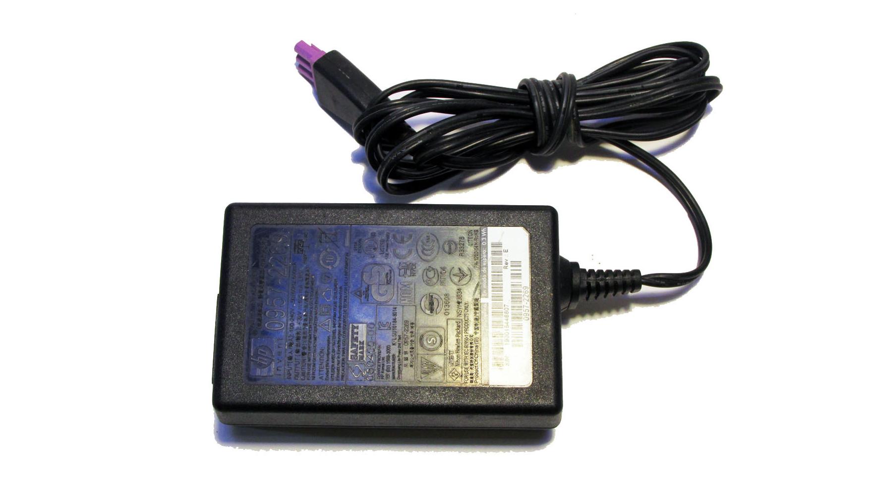 آداپتور 32 ولت 0/6 آمپر