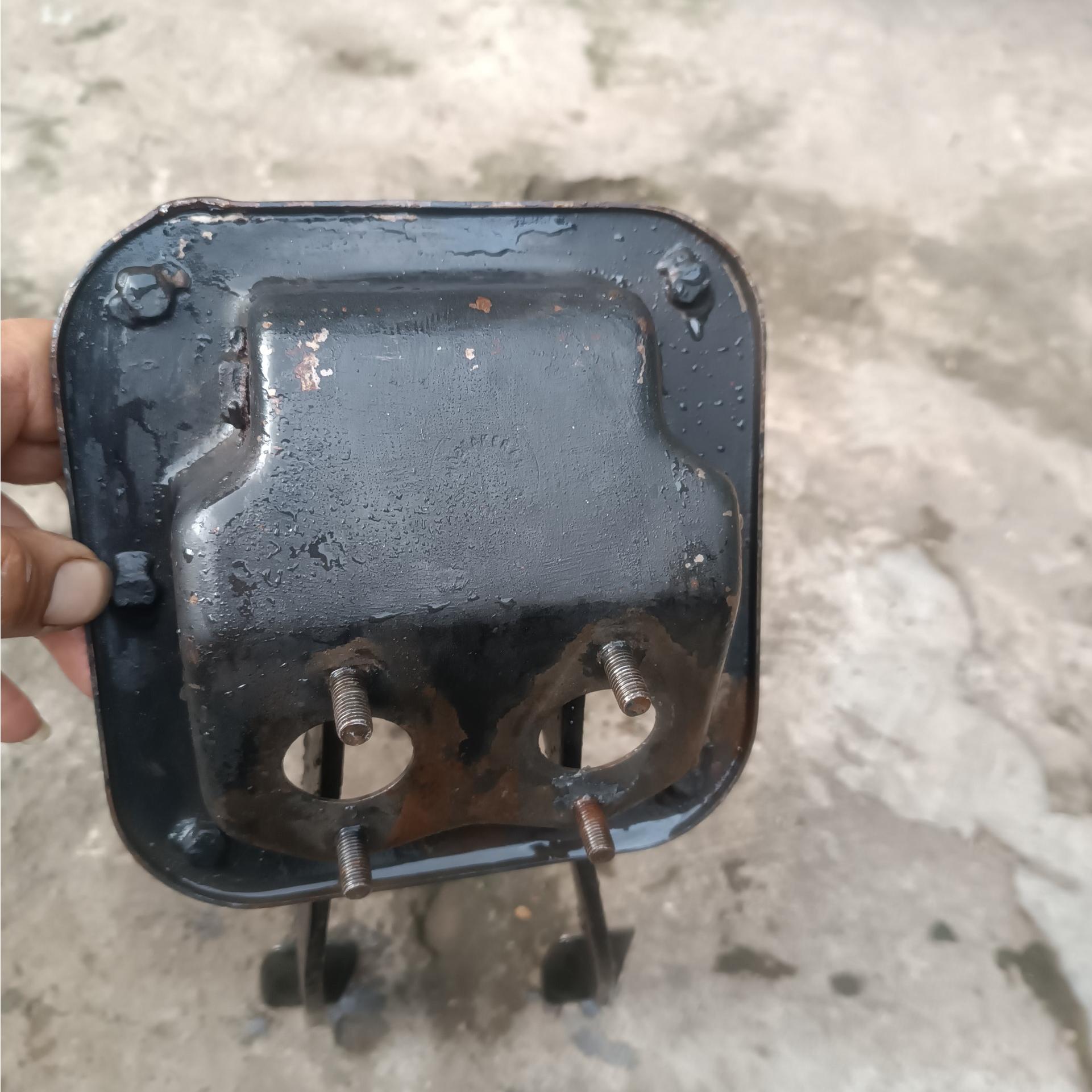 پدال ترمز پیکان