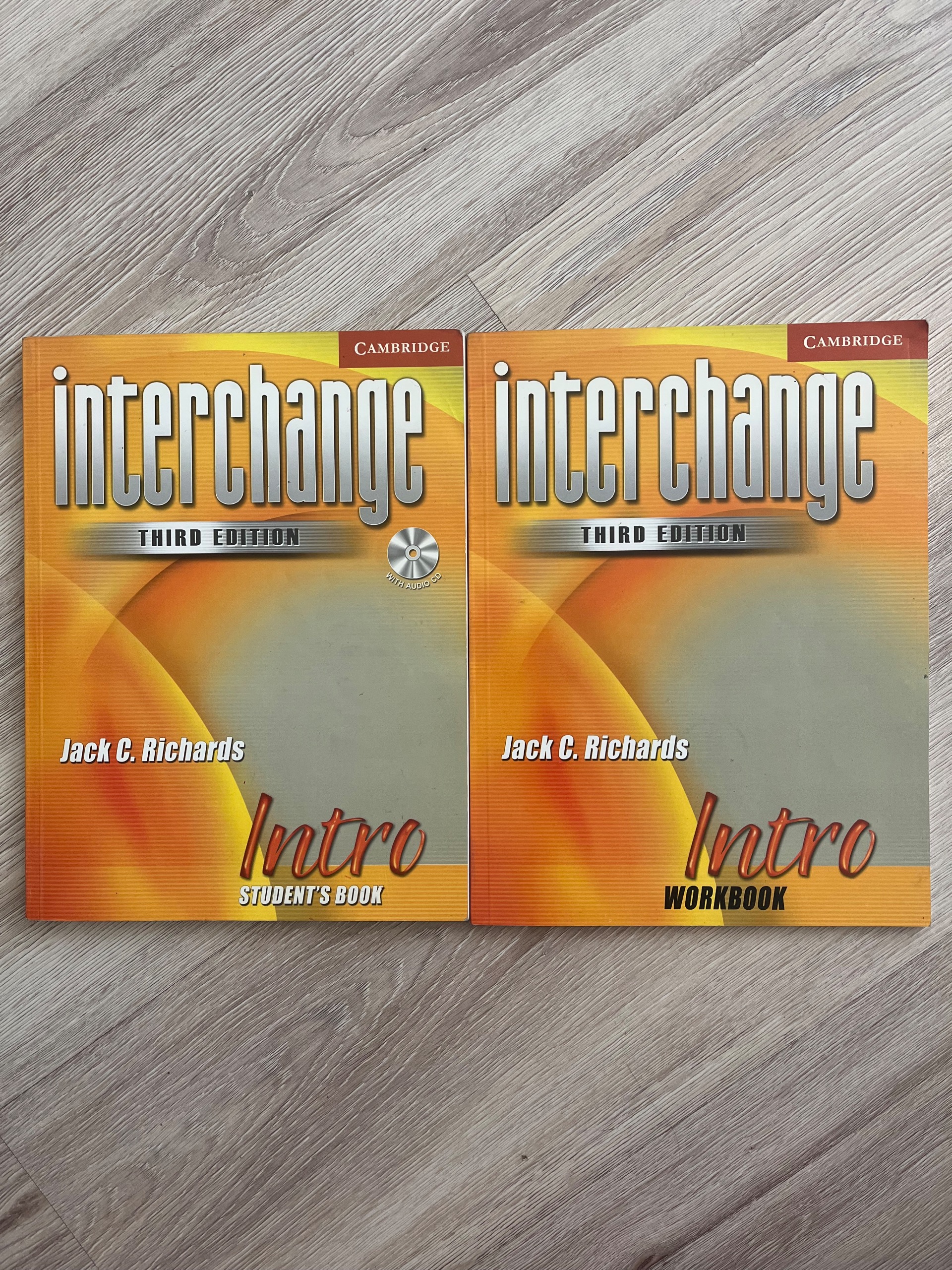 آموزش زبان انگلیسی اینترچنج nterchange intrro
