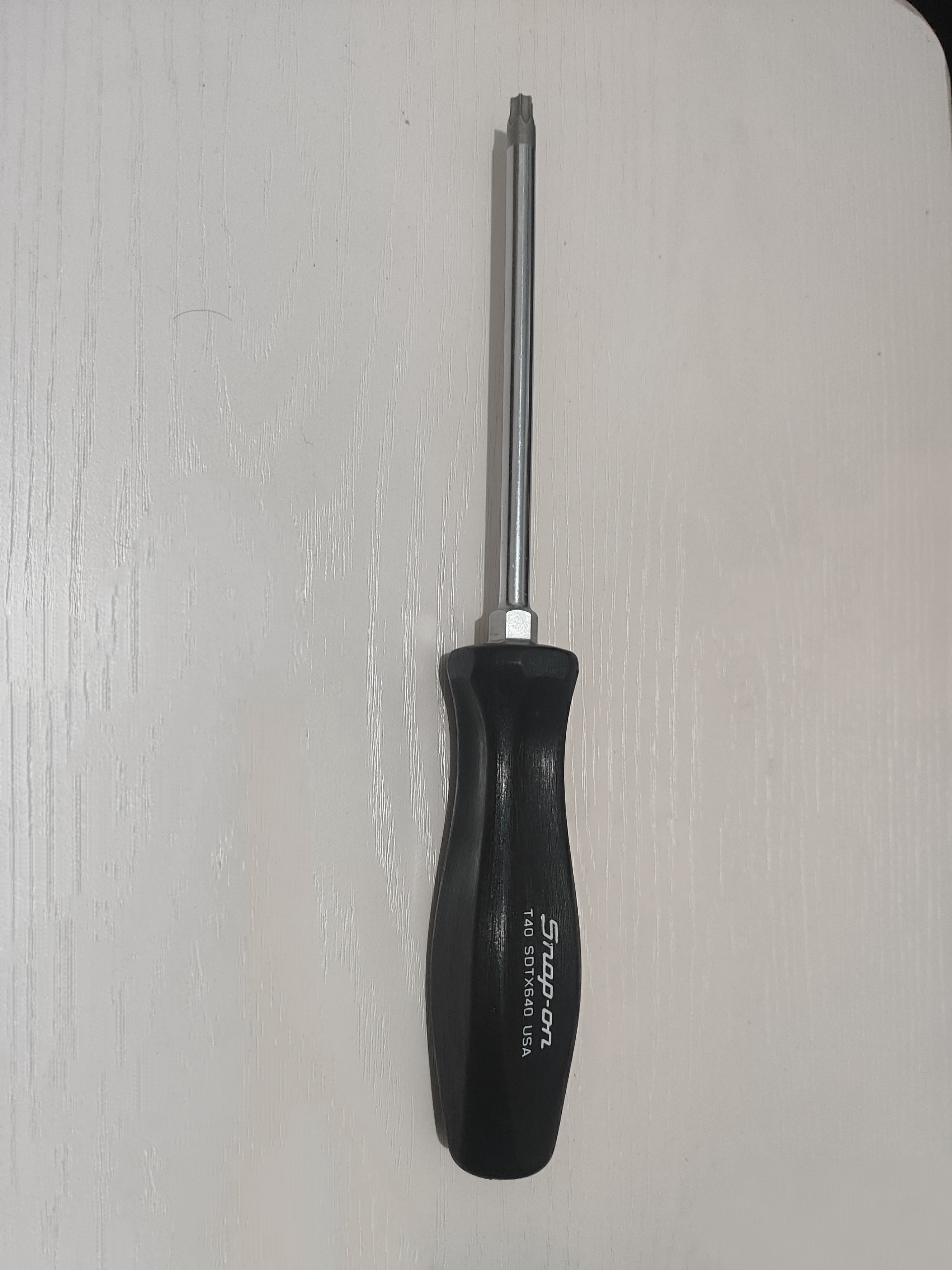 پیچگوشتی اسنپون آمریکا T40