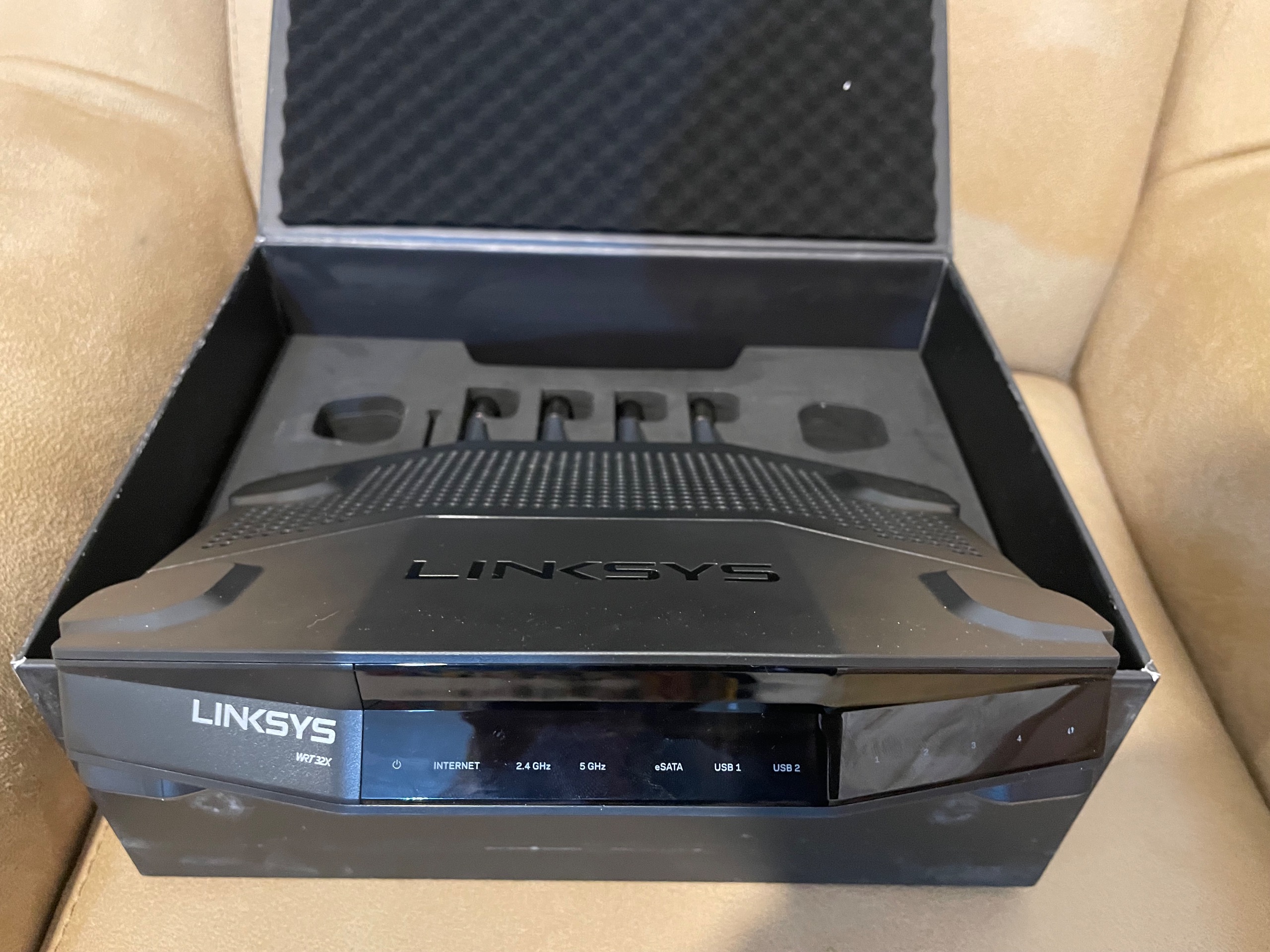 Linksys Wrt 32x