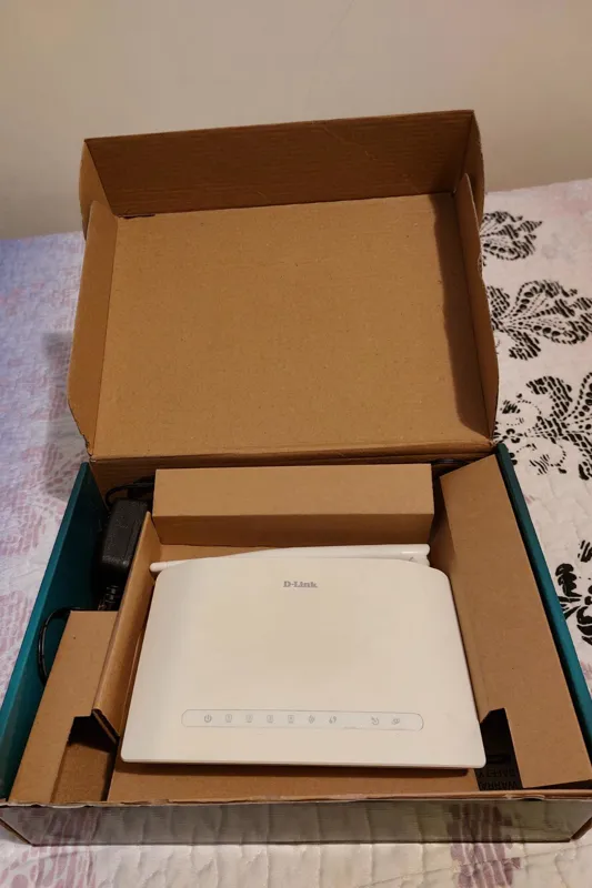 مودم روتر بیسیم  ADSL2 دی لینک DSL-2730U
