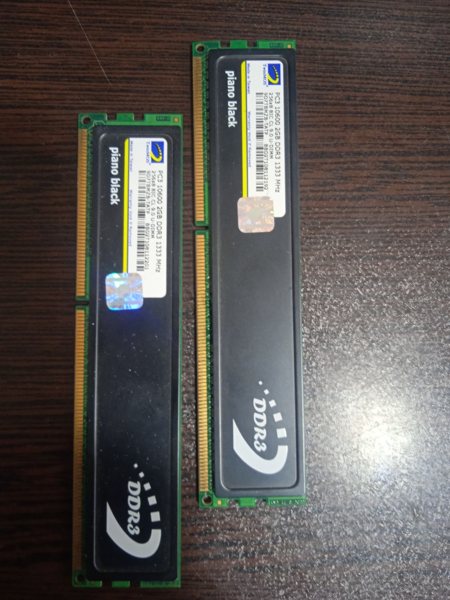 2 عدد رم 2 گیگ DDR3 دسکتاپ باس 1333 هیت سینک دار