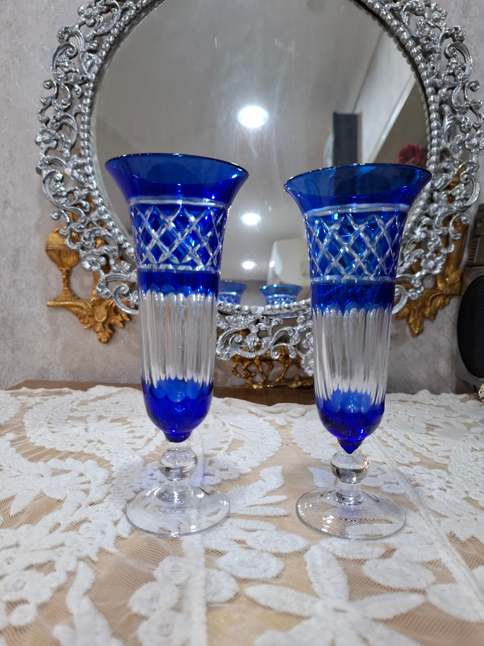 گلدان دانه نشان کریستار امریکایی