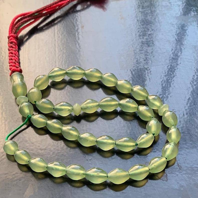 تسبیح شاه مقصود شفاف و خوشرنگ