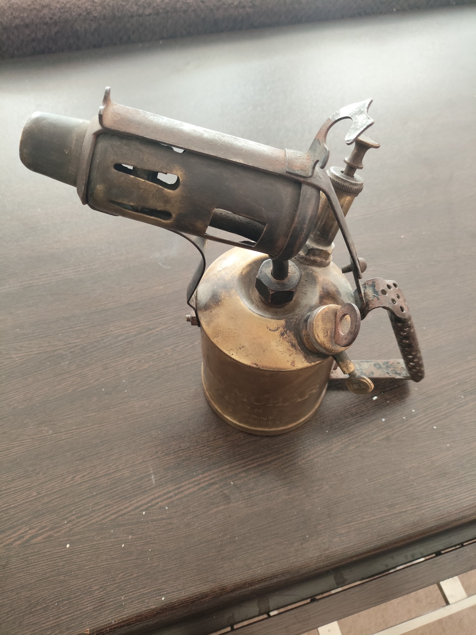 فرمز فشنگی برنجی