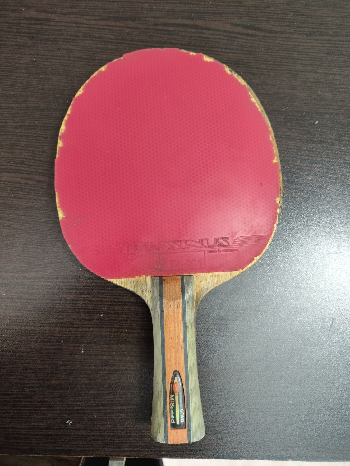 راکت تنیس روی میز پینگپنگ