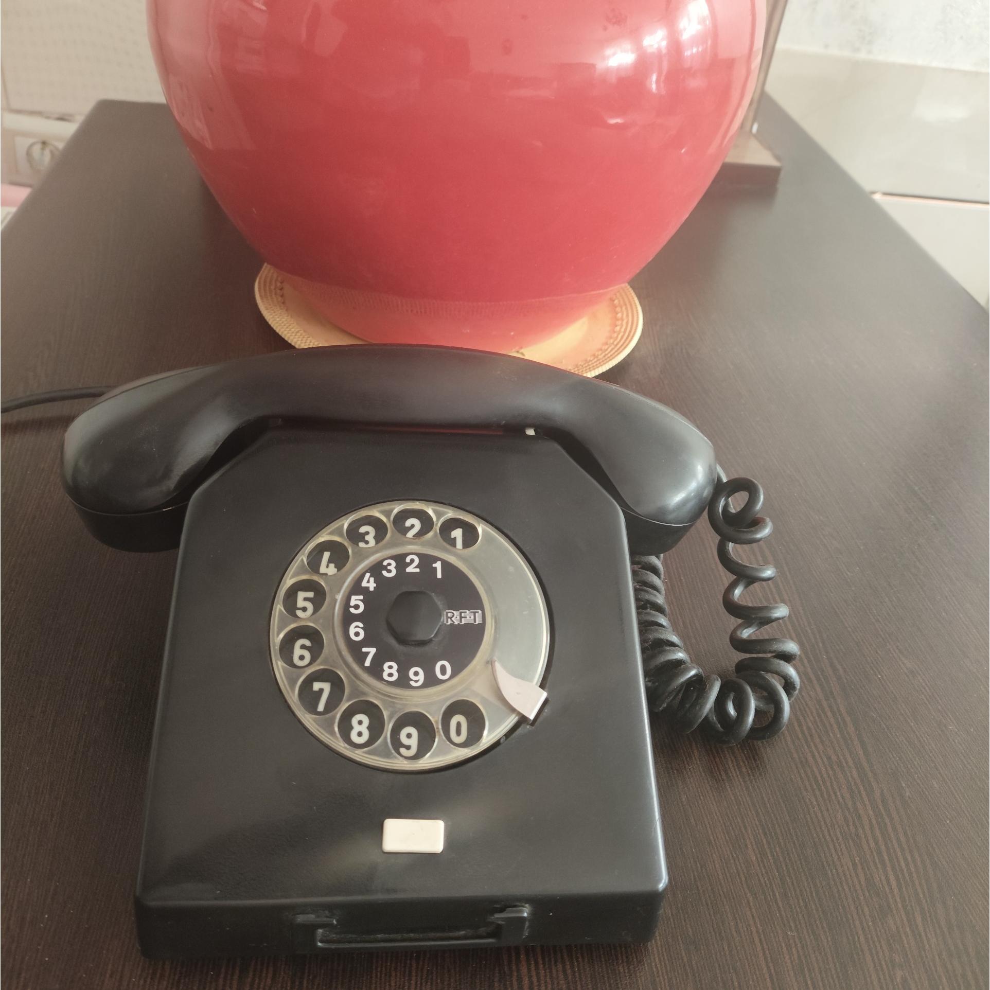 تلفن قدیمی آلمانی