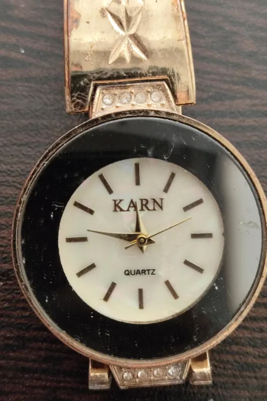 ساعت مچی قدیمی