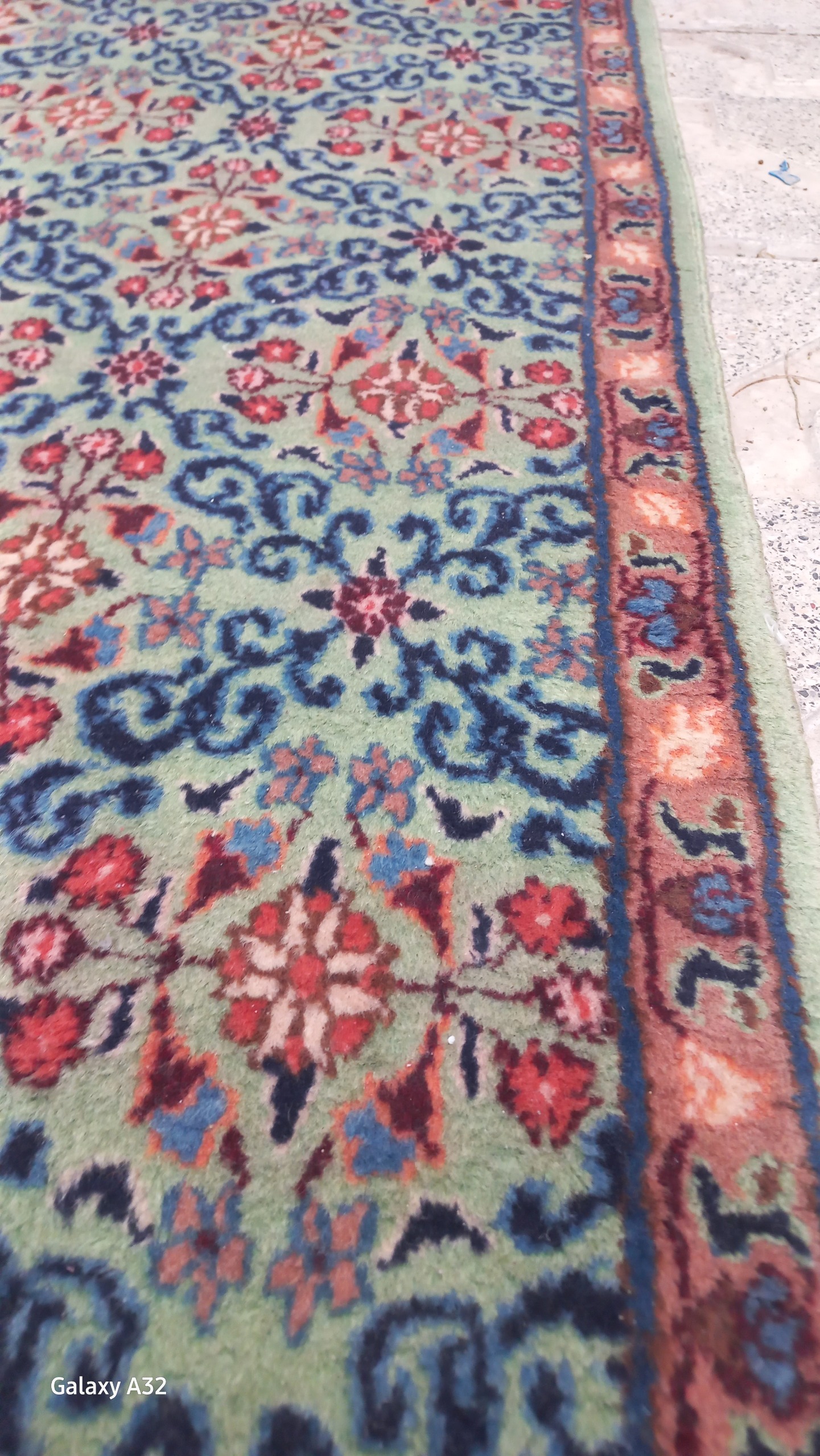 فرش دستی کناره