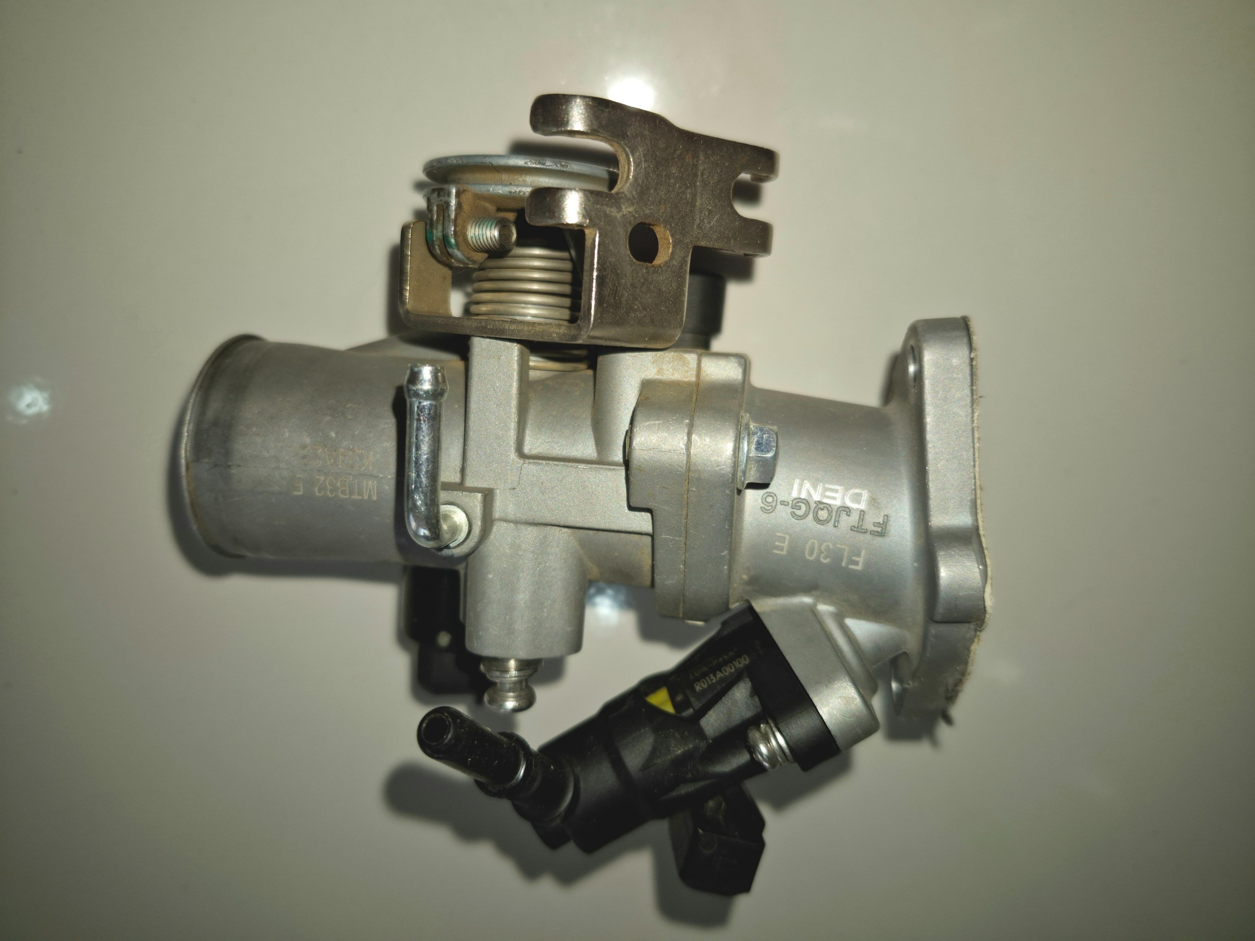 انژکتور کامل موتور سیکلت 200cc