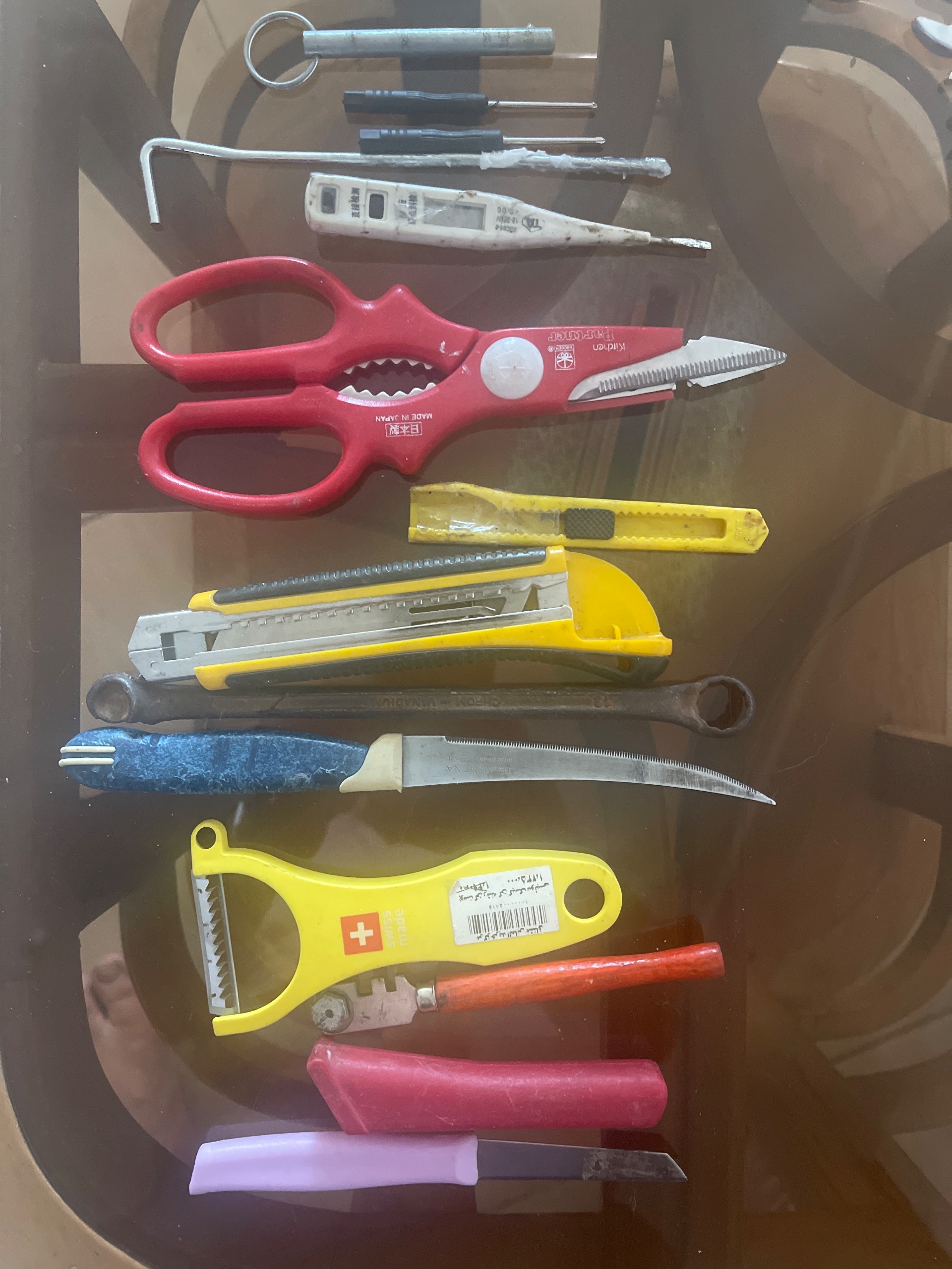 چهارده ابزار بدردنخور
