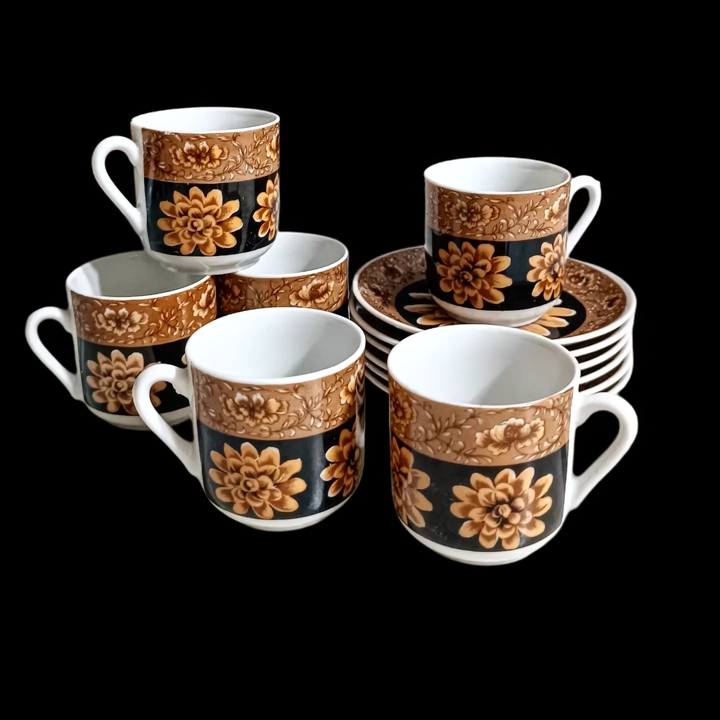 ارسال رایگان ست قهوه خوری آنتیک دختر نشان
