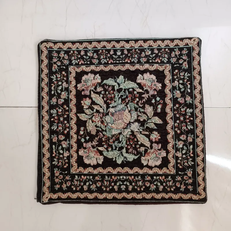 رو کوسنی مخمل کوپلن نو