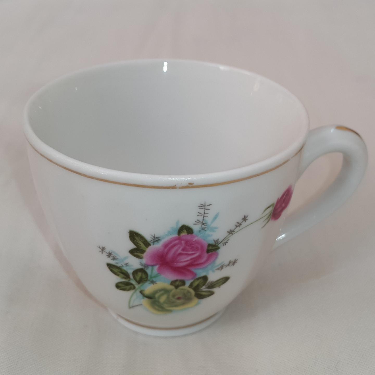 فنجان کوچک گلسرخی آنتیک زمان شاه