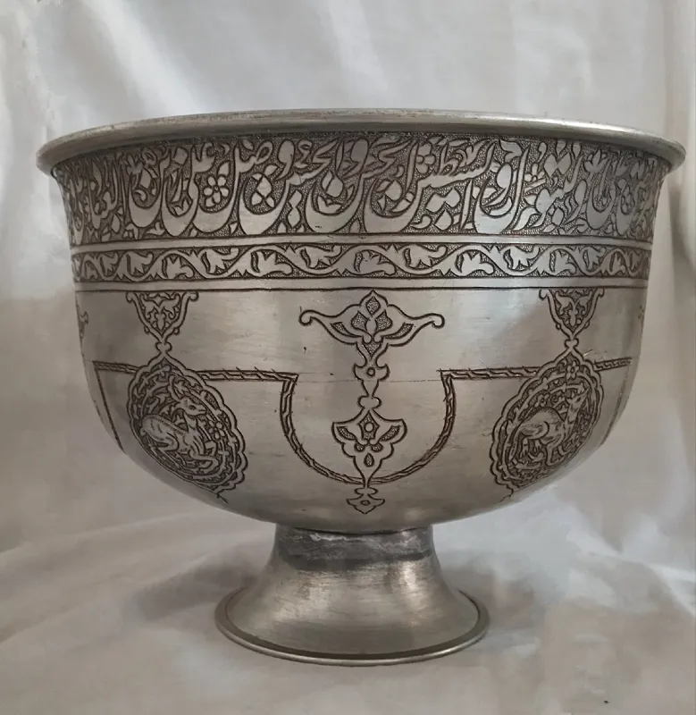 کاسه لاله یاجامیوه ای تمام قلم مسی استادبزمی