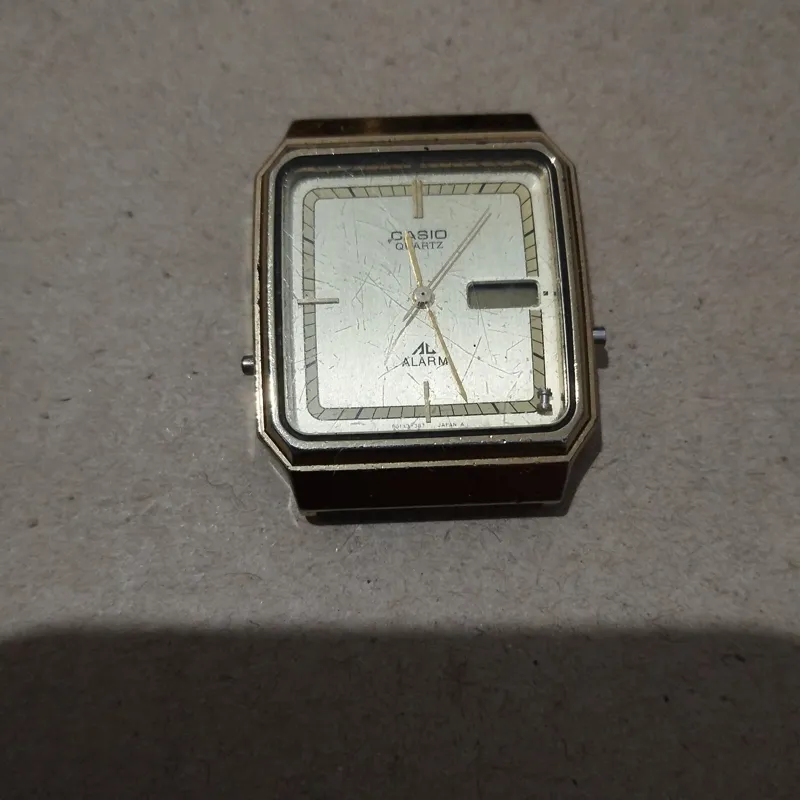 ساعت کاسیو قدیمی دو زمانه خاص