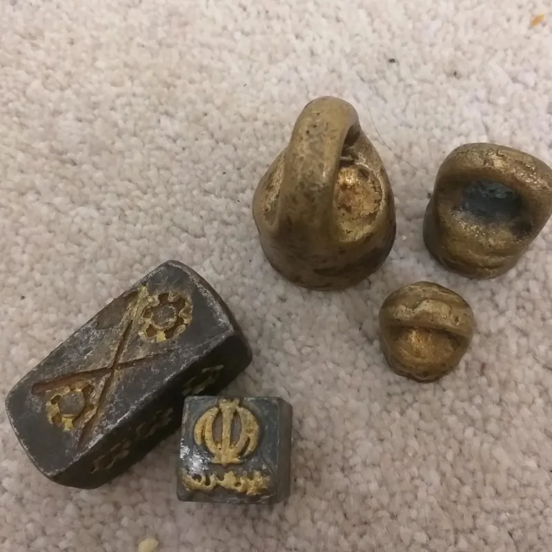 وزنه ترازو قدیمی