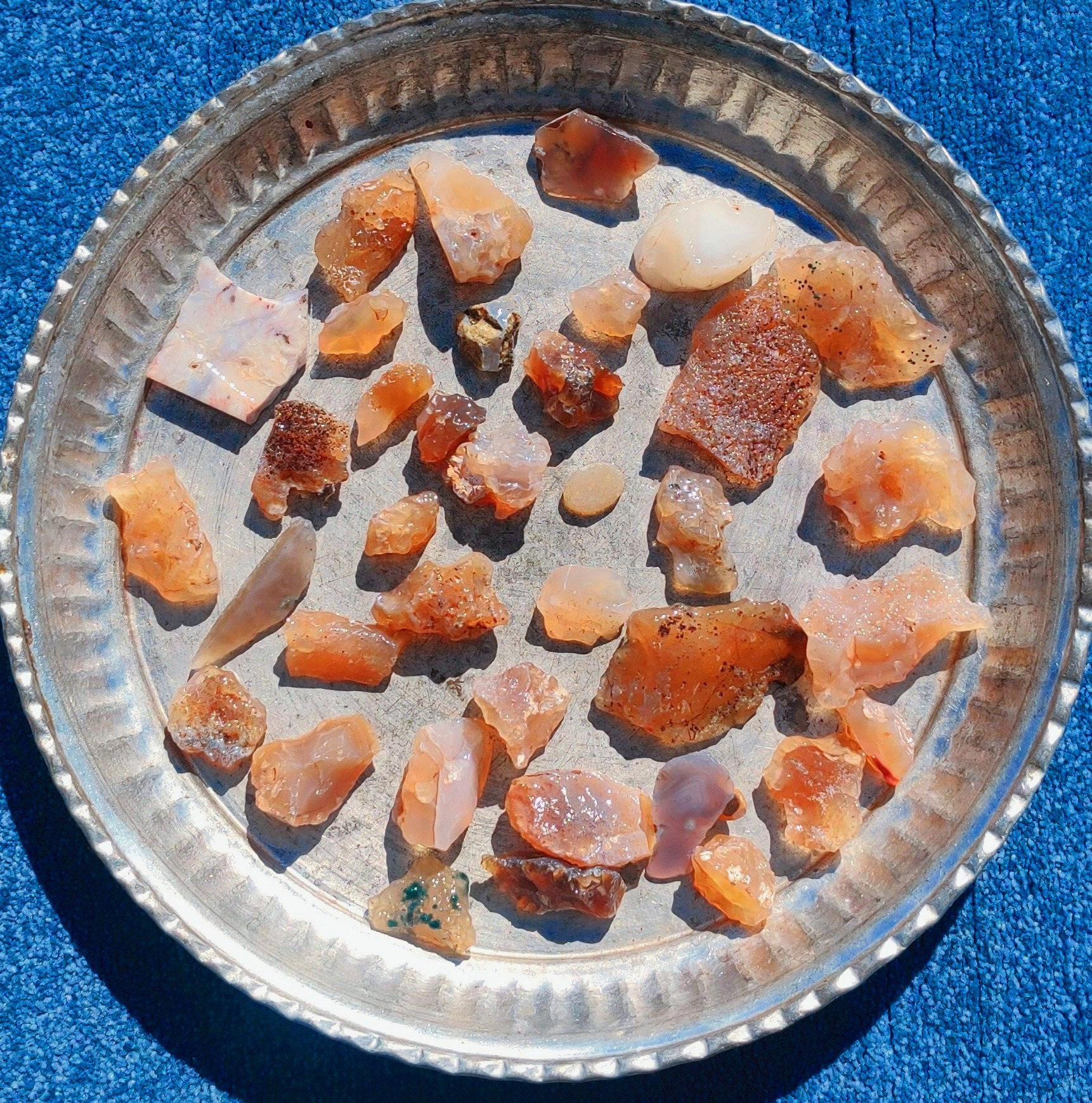 سنگ راف عقیق عسلی H-23