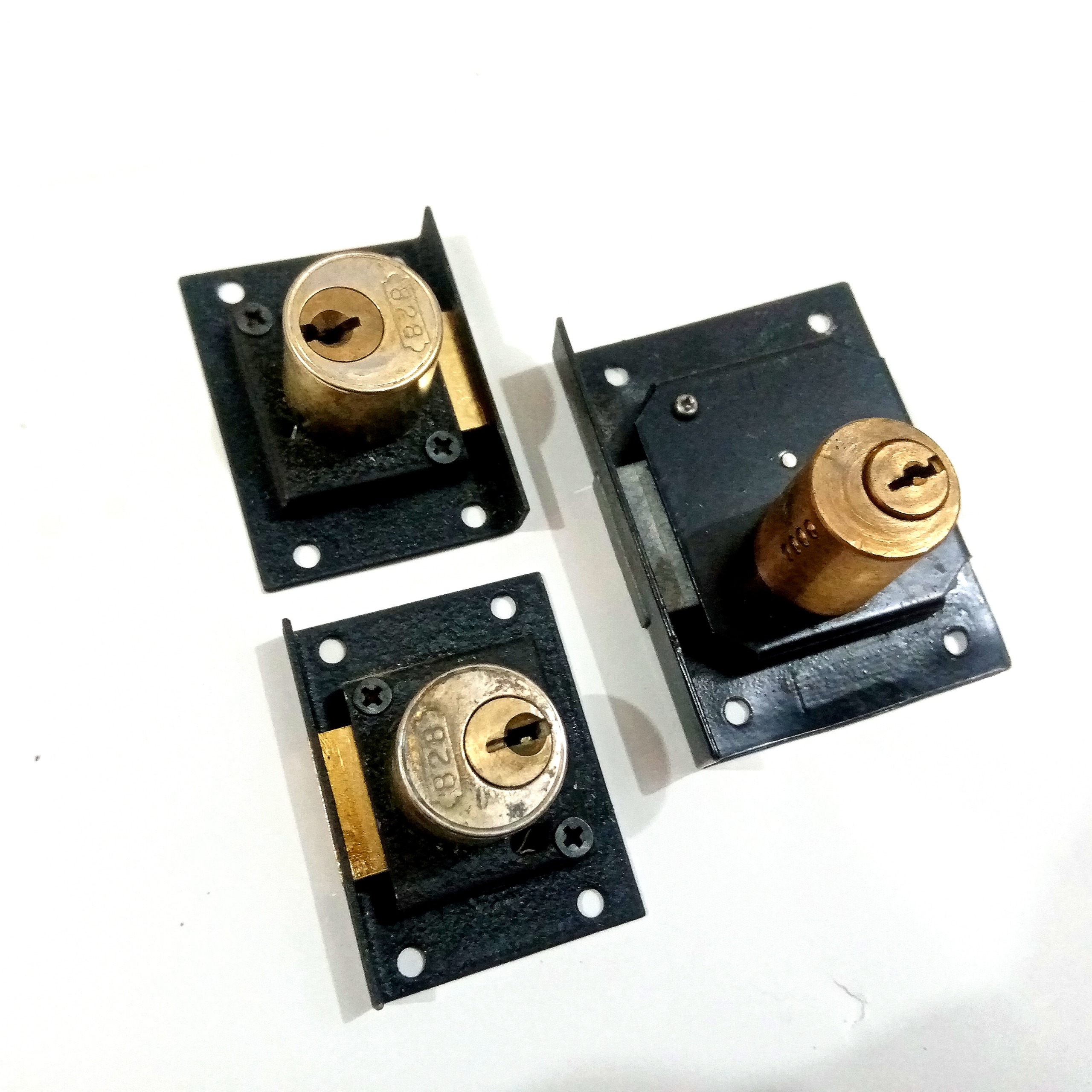 3عدد قفل کمد (بدون کلید)