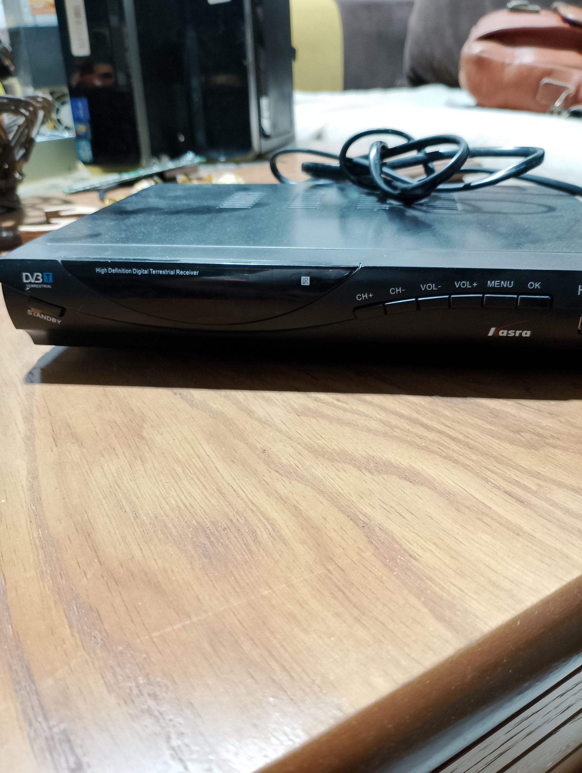 گیرنده دیجیتال قیمت مناسب (توضیحات)