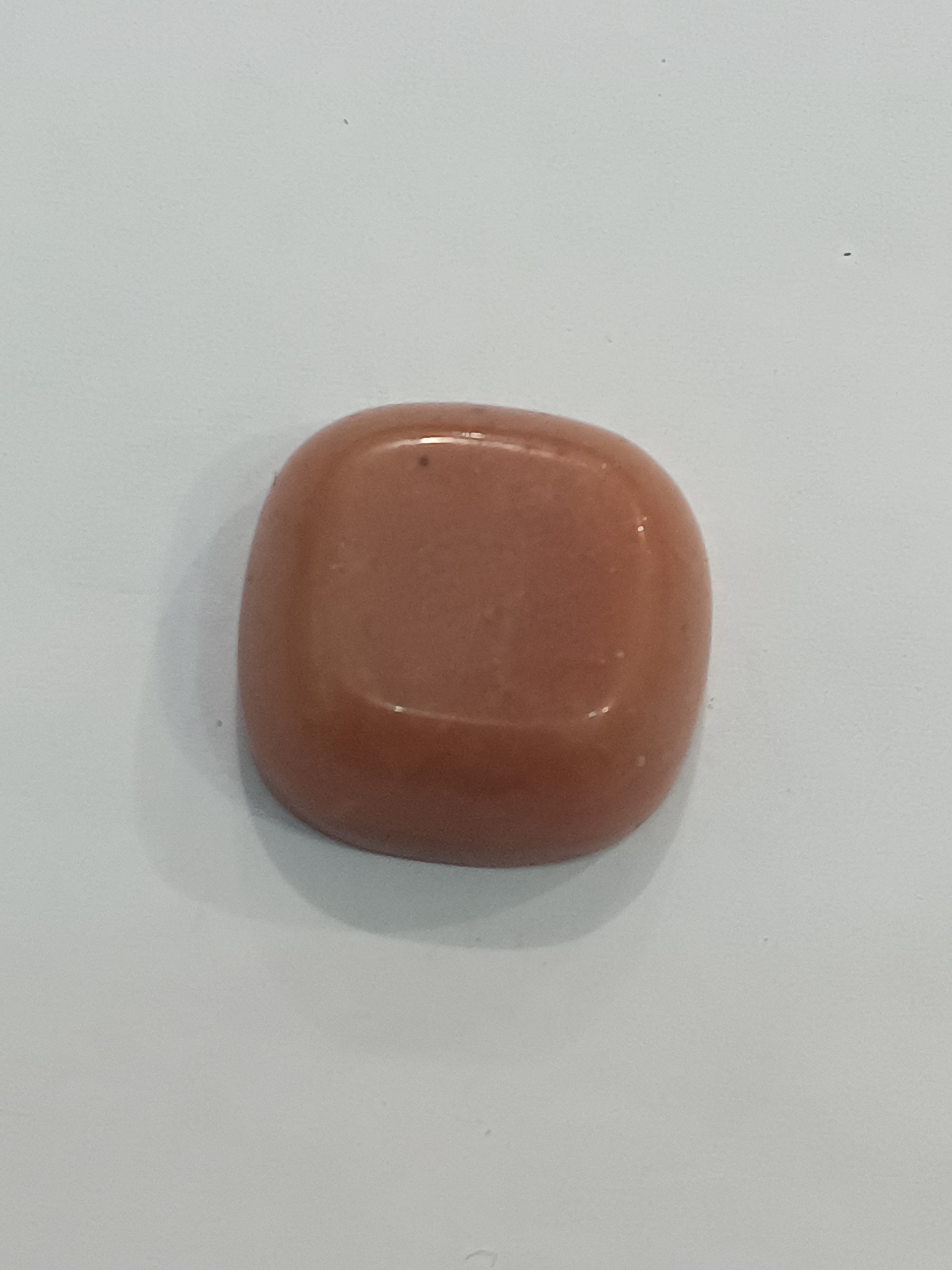 مهره یا نگین زیبا و بزرگ