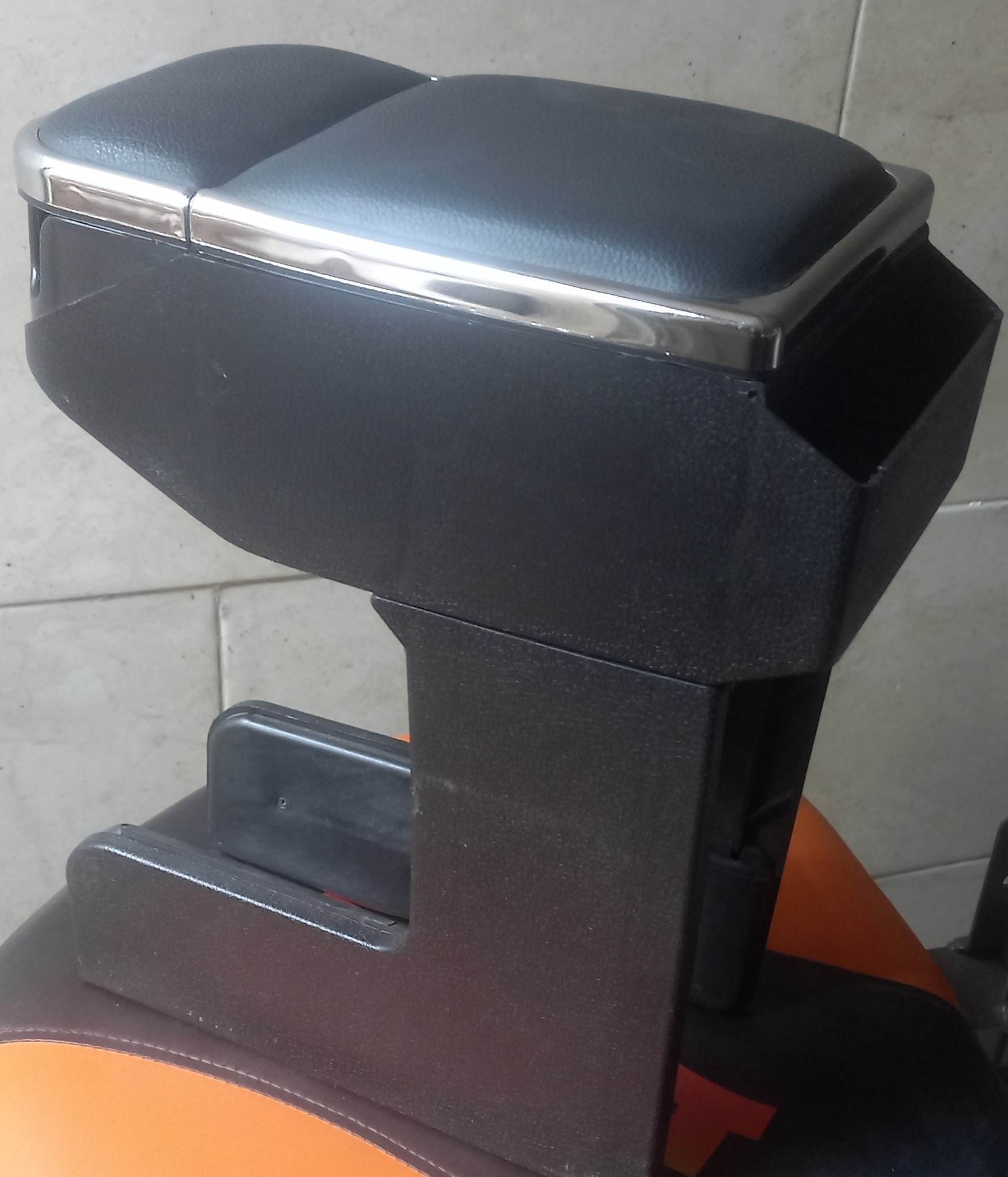کنسول وسط خودرو برای اکثر حودروها