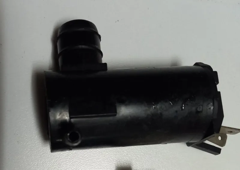 پمپ اب پاش خودرو