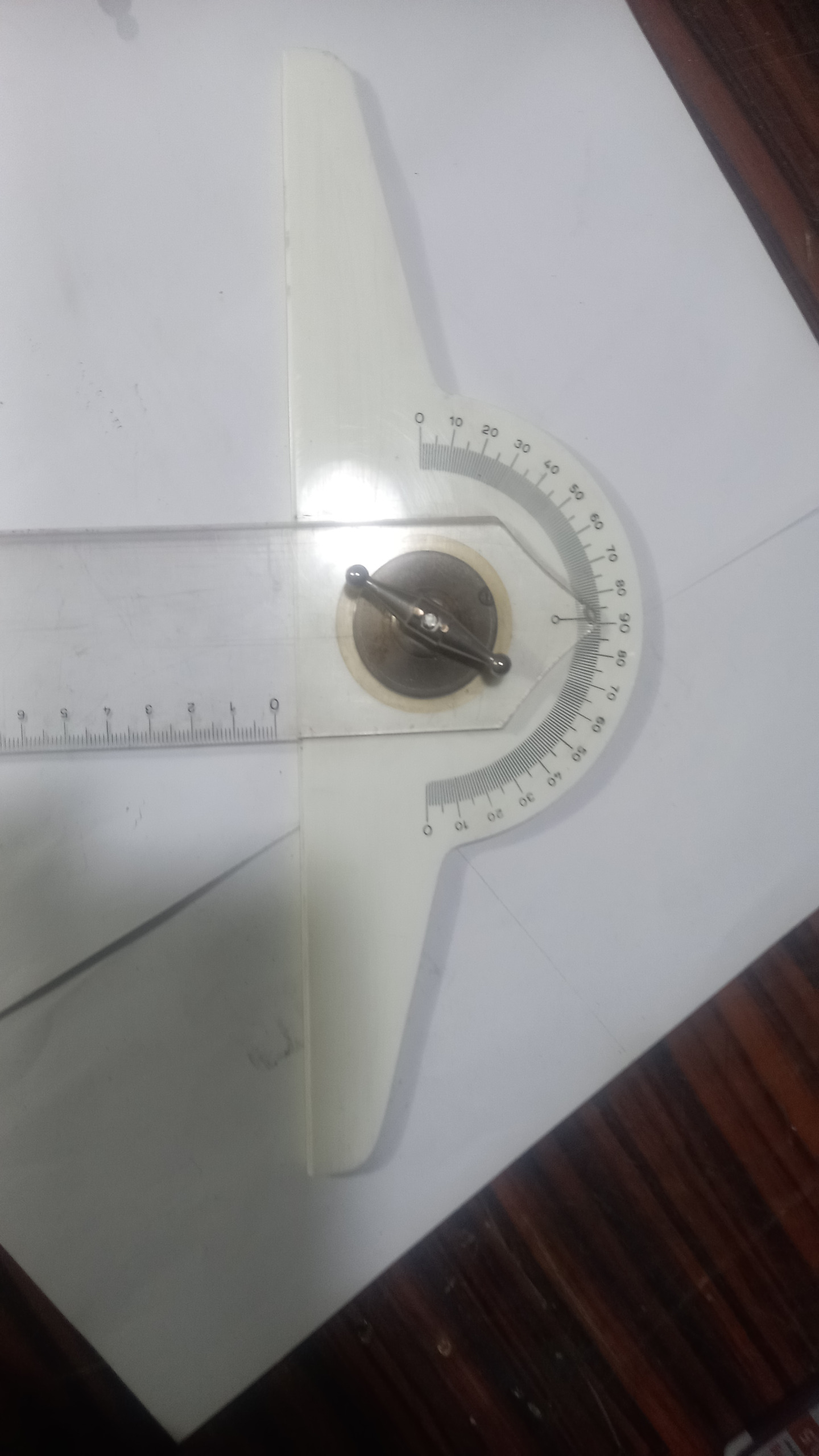 Tخط کش آلمانی اصل