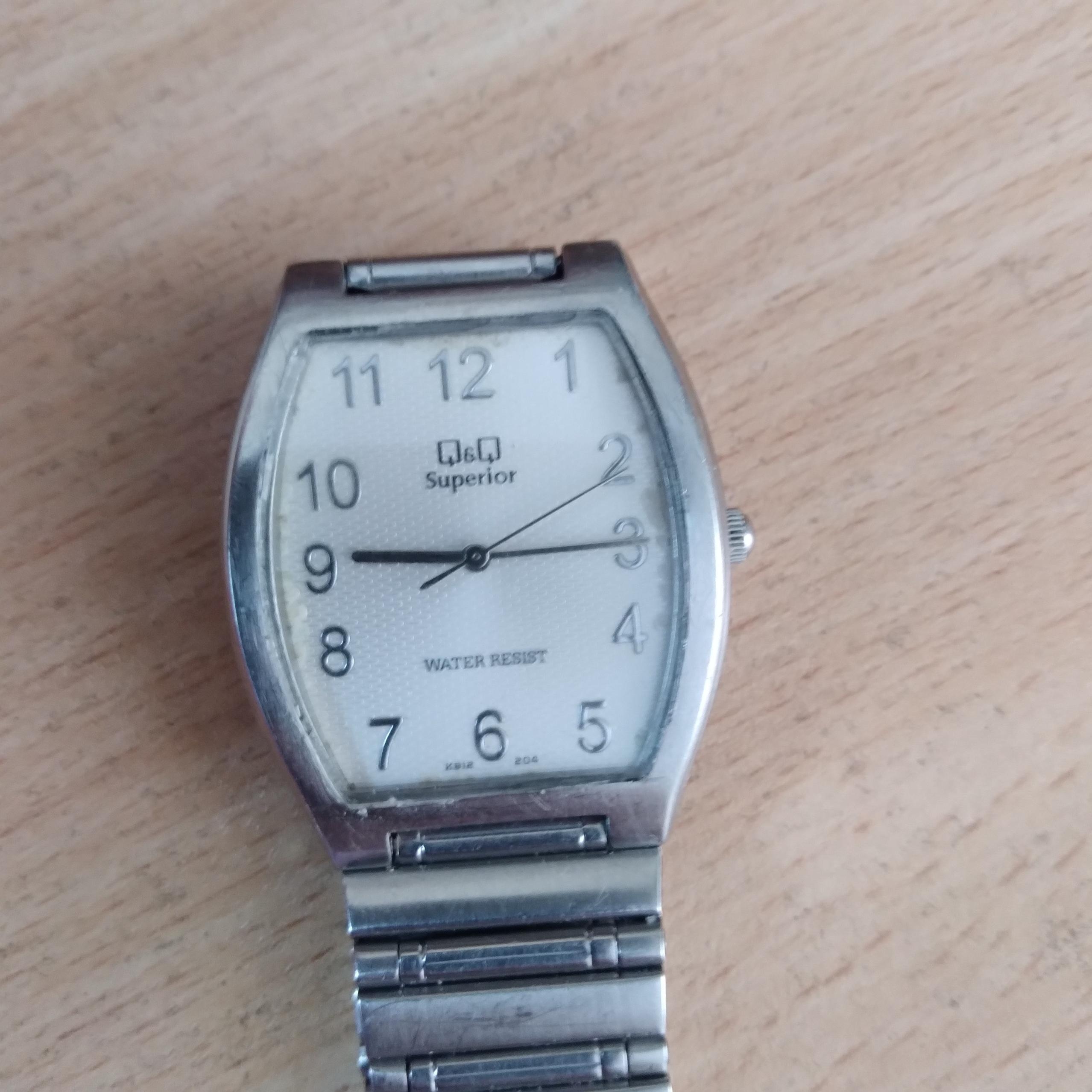 ساعت کیو اند کیو اصل QQ