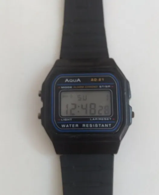 ساعت کامپیوتری آکوا