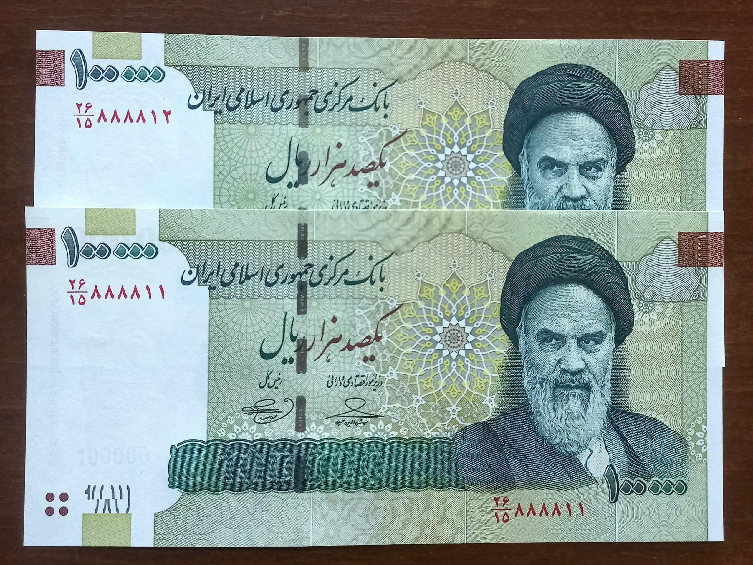 یک جفت ده هزار قدیم از رند 8.امضا بهمنی