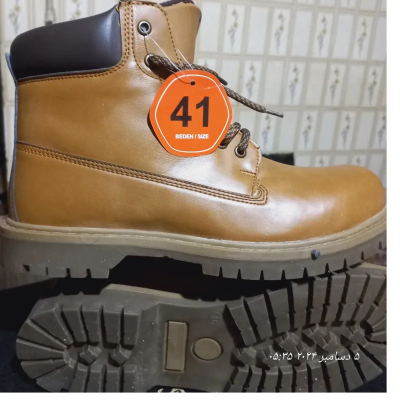 بوت ترک ال سی وایکیکی اصل