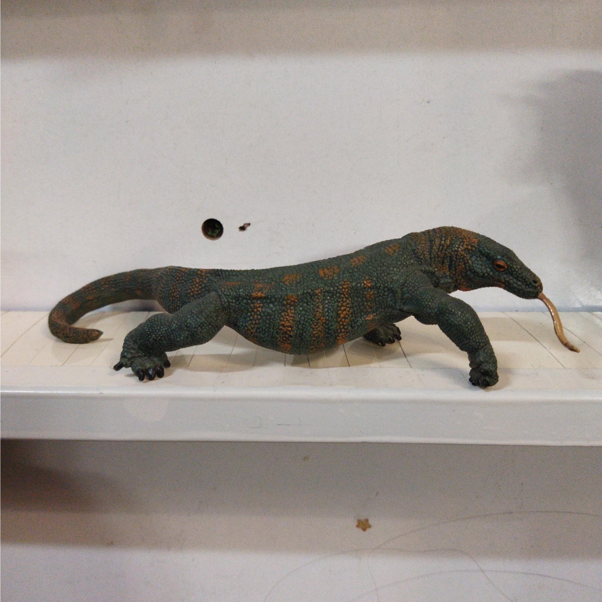 فیگور اژدهای کمدو