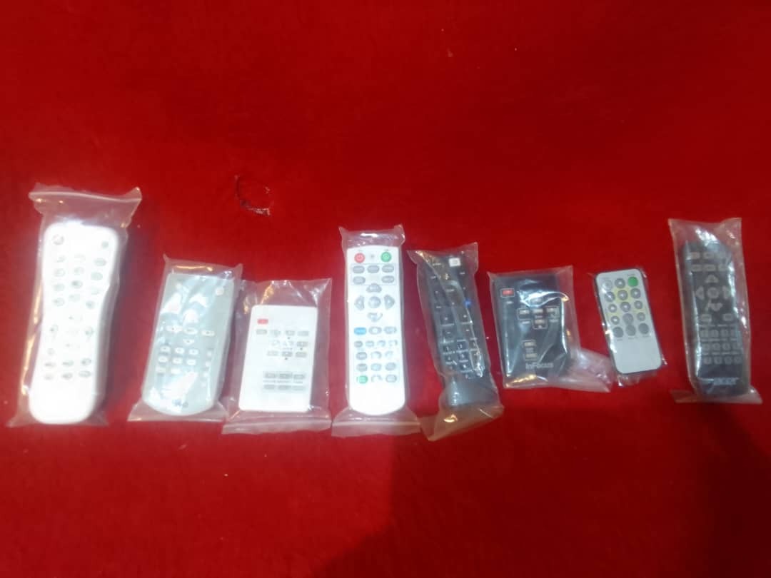 80عدد کنترل آکبند ویدیو پروژکتور