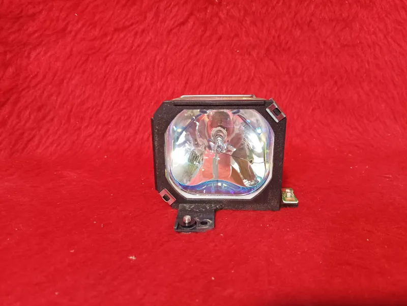لامپ اورجینال ویدیو پروژکتور سالم