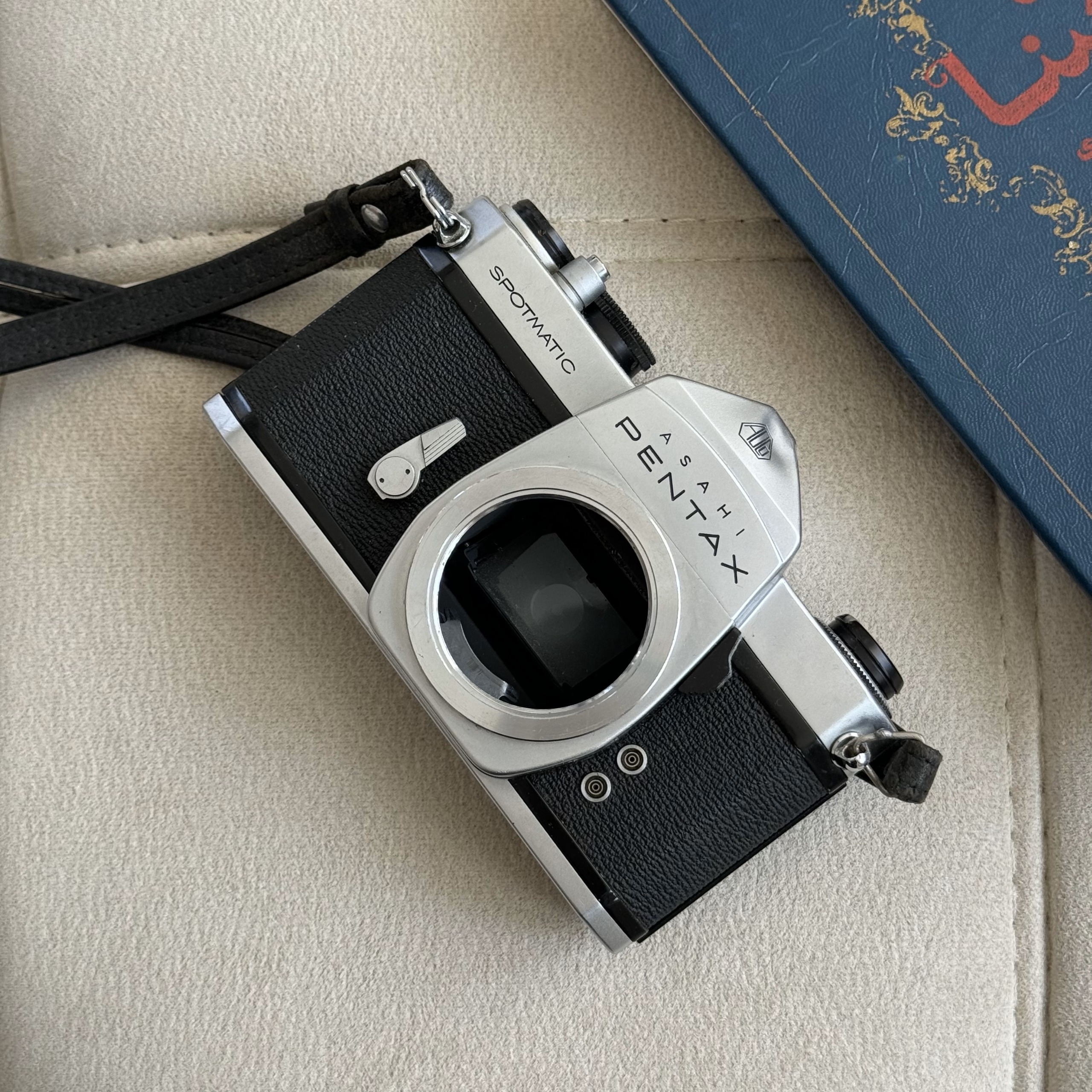 دوربین آنالوگ پنتاکس pentax spotmatic sp
