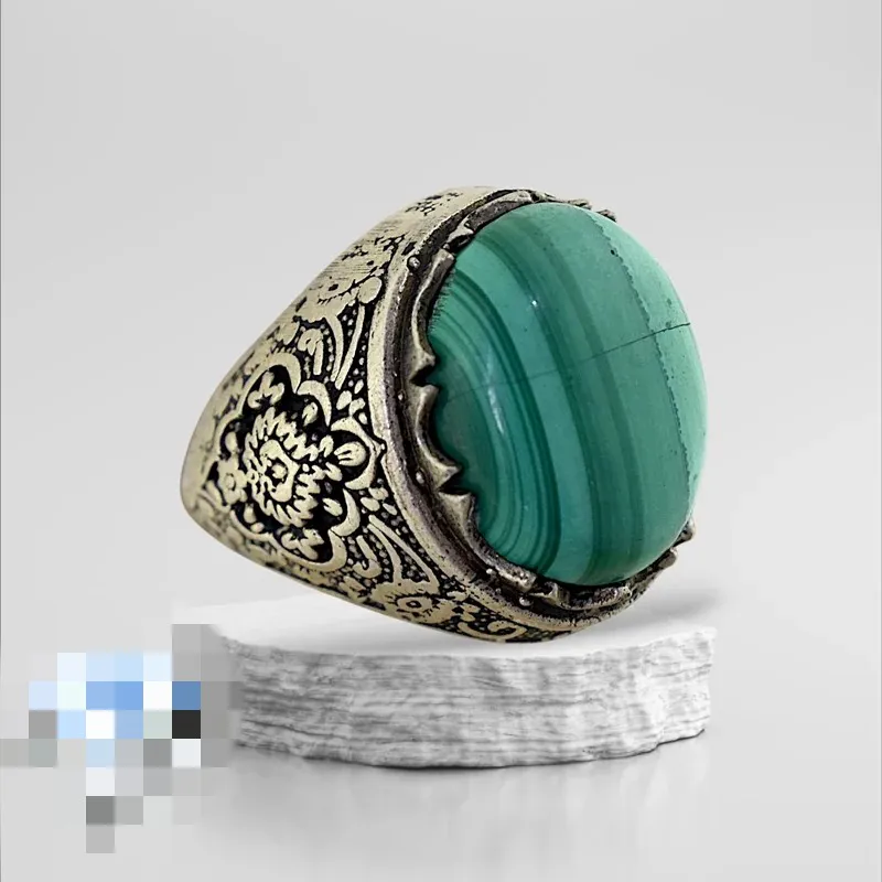 انگشتر اقتصادی مالاکیت کنگو معدنی (ترک دارد)