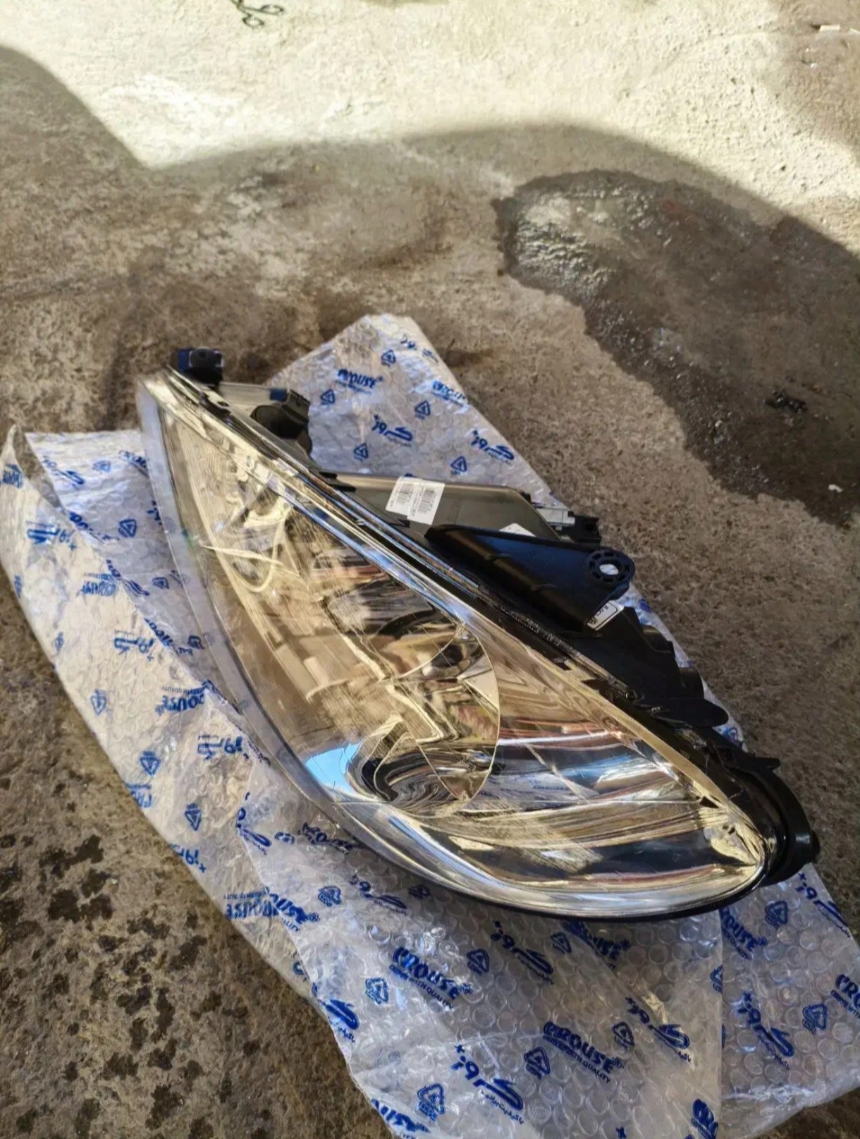 چراغ 206 سمت چپ