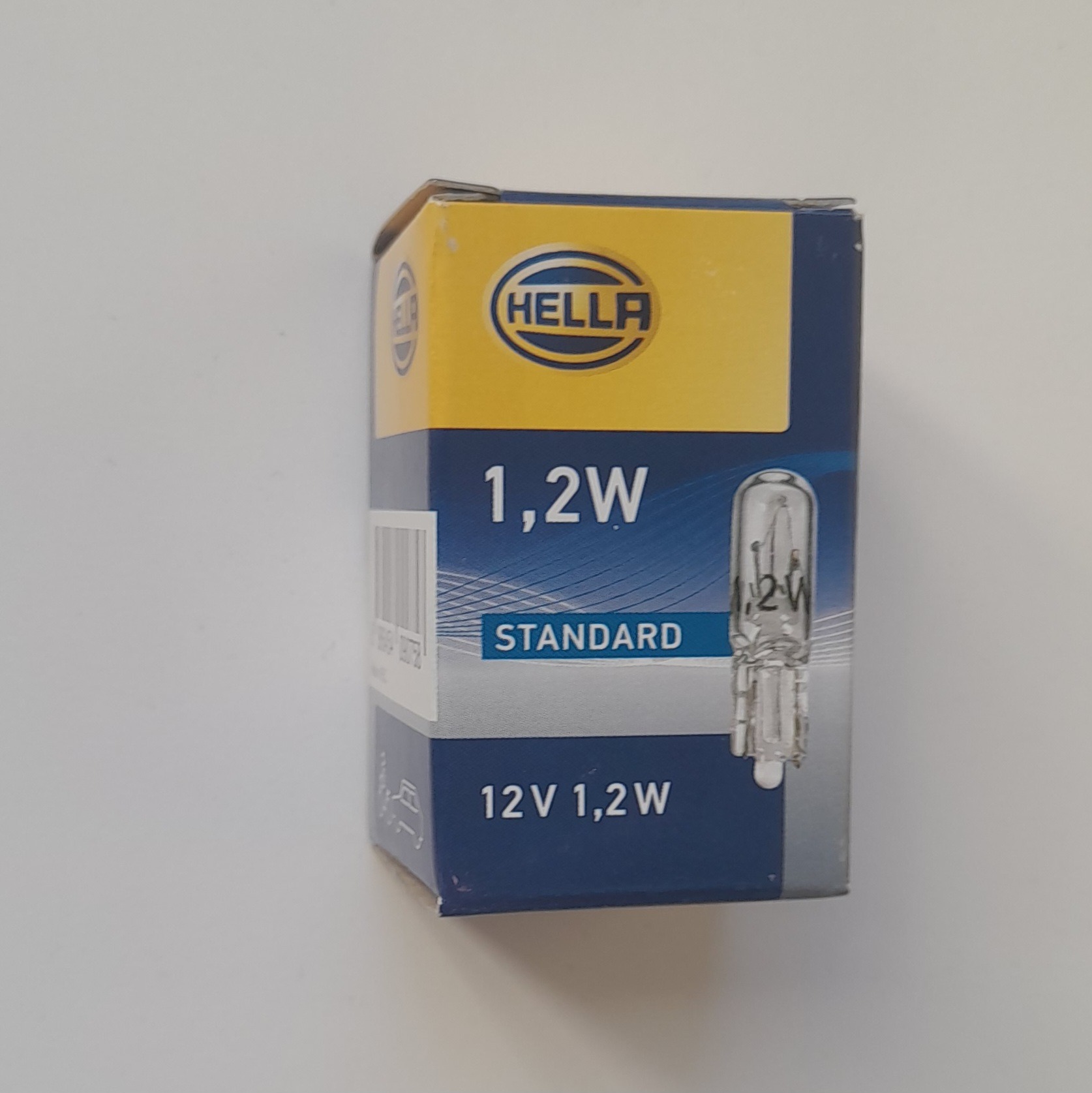 یک عدد لامپ هلا Hella 1,2W 12V T5