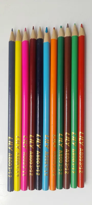 11 عدد مداد رنگی نو لی لی نوستالژیک